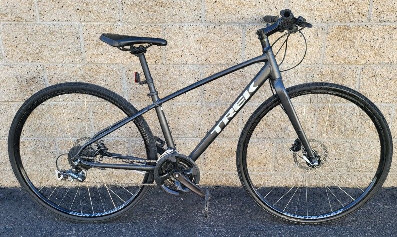 Trek Hybrid Gravel Bike - Small Lightweight Frame - Hydraulic Disc Brakes