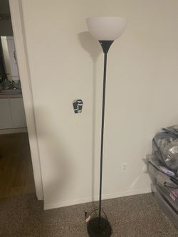 Floor lamp