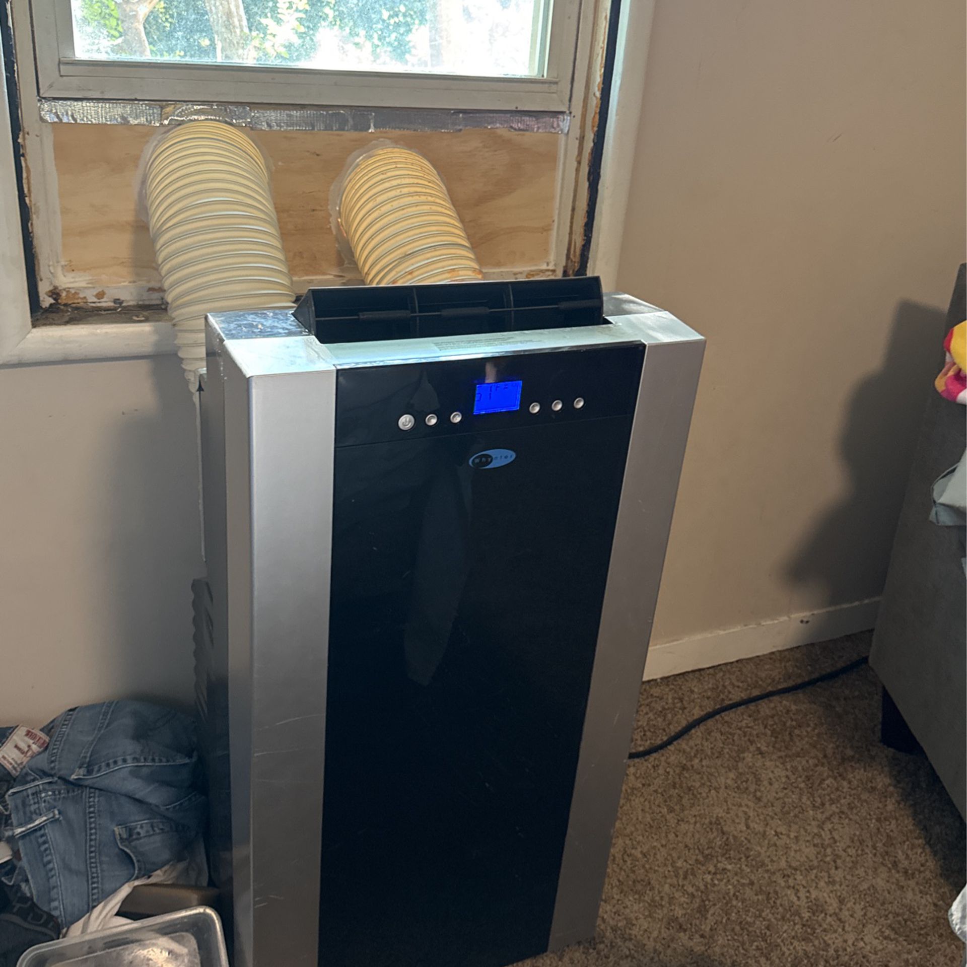 Whynter Portable A/C WORKS GREAT