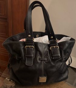 Dooney and Bourke shoulder  leather bag