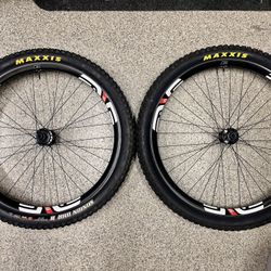 ENVE M9 Downhill Carbon Wheelset - Mullet