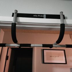 Pull Up Bar 