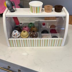 Melissa & Doug Ice Cream Set