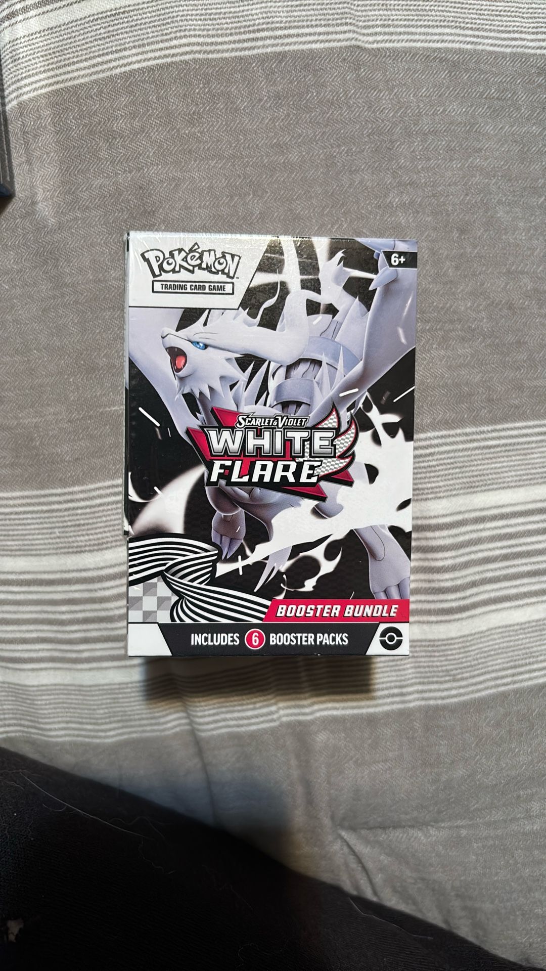 Pokemon Scarlet & Violet White Flare Booster Box