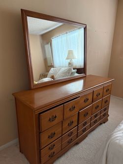 Bedroom set
