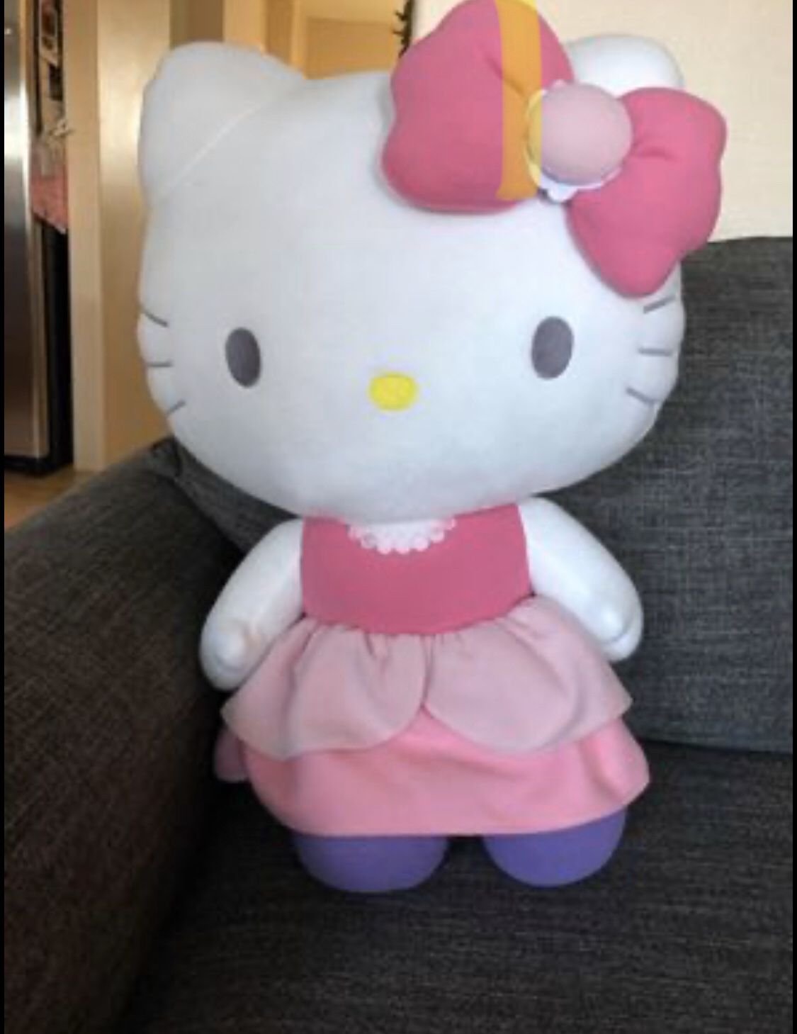 BNWT Large Huggable Hello Kitty