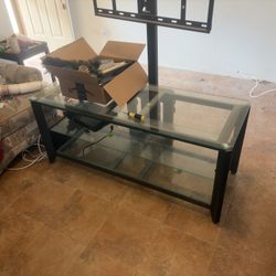 Free Furniture Must Take All