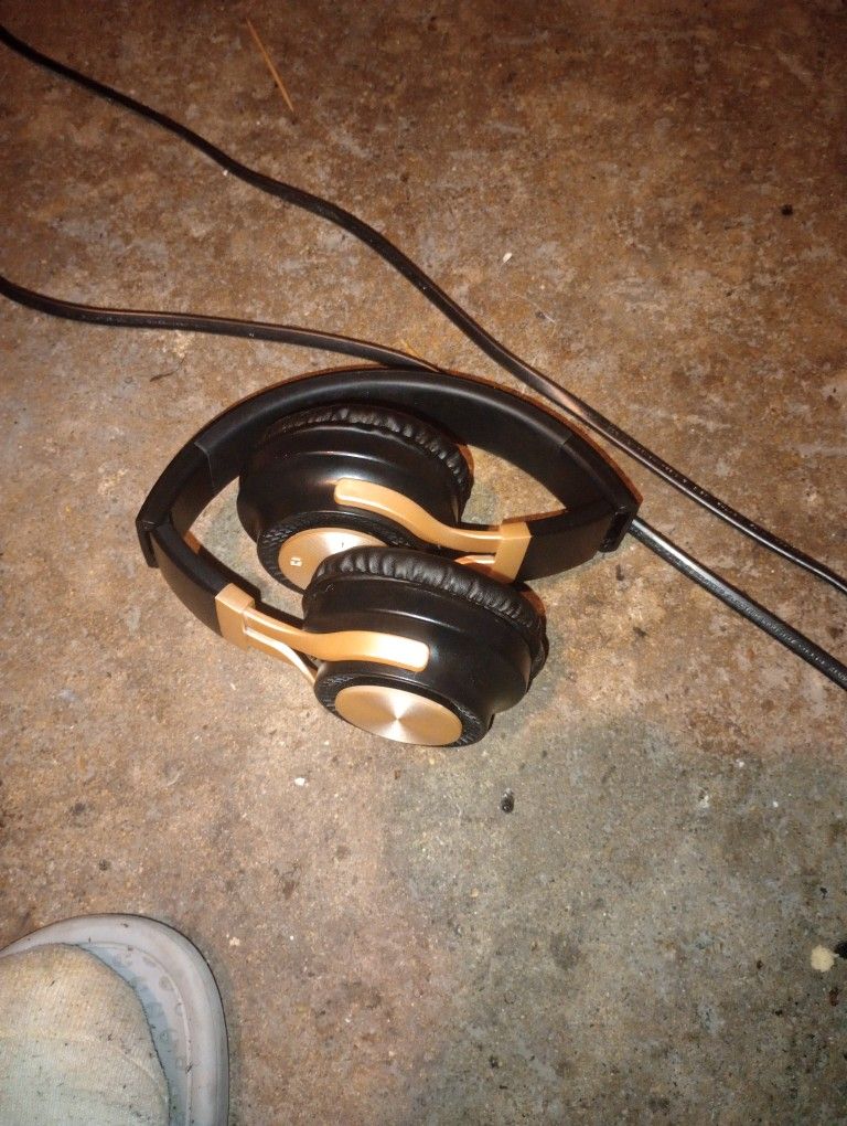 Bluetooth Headphones 