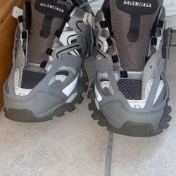 Balenciaga tracks