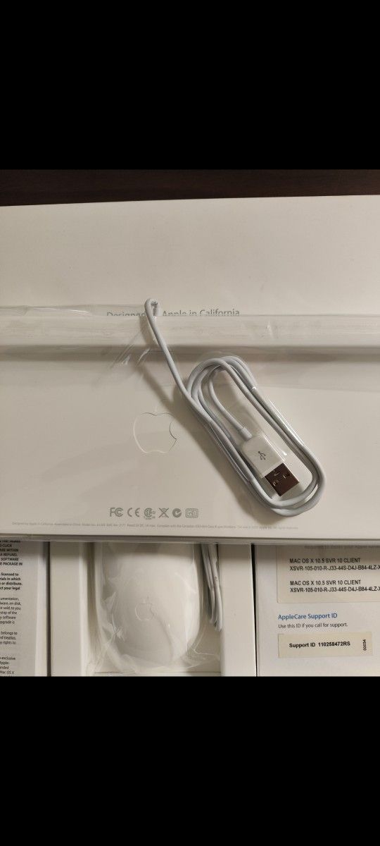 Apple Keyboard And Mice