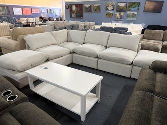 Large  Modular Sectional Sofa，$950