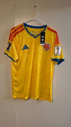 2026 colombia home soccer jersey men's size (M)