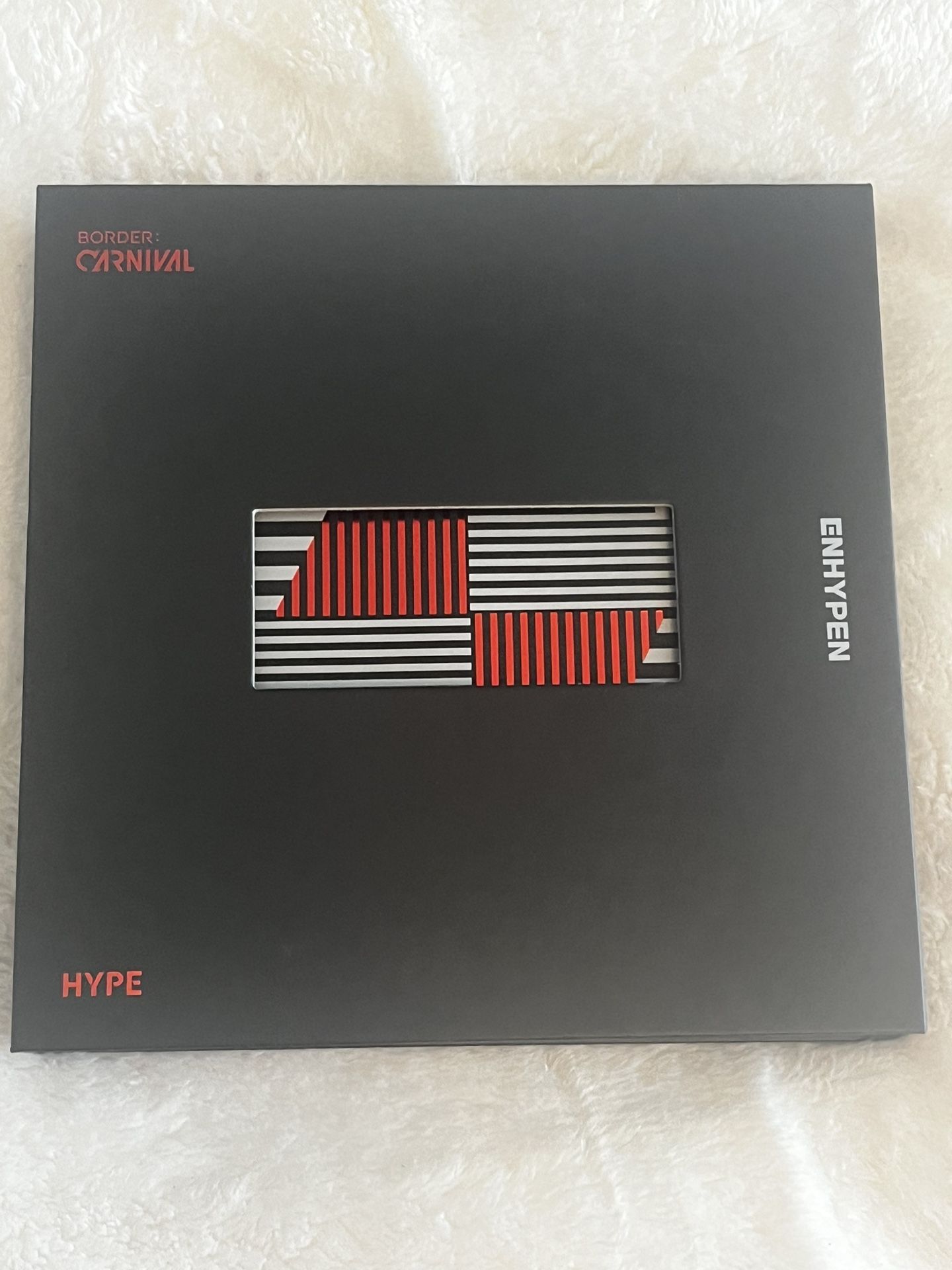 ENHYPEN- BORDER: CARNIVAL ALBUM