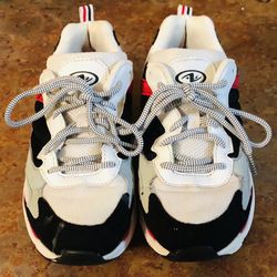 Boys Sneakers - Size 4 - Good Condition!
