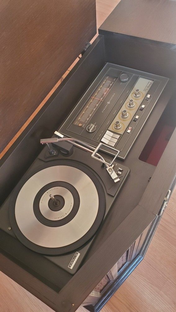 Vintage 1960's General Electric Cabinet Record Player 
