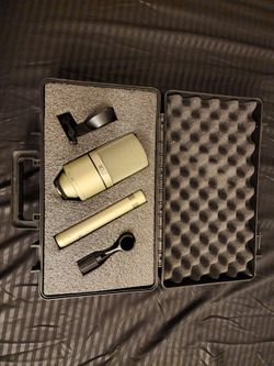 MXL 990 / 991 Studio Condenser Microphone Kit w/ Hard Flight Case
