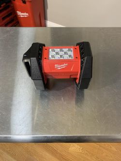 Milwaukee M18 ROVER LED Flood Light,