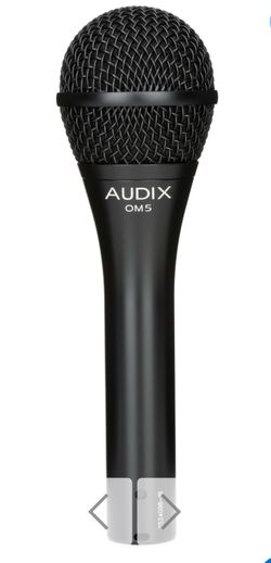 Audix (4)-OM 5’s and (2)-OM 6 microphones with road ready case
