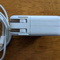 (50% off retail) Genuine Apple macbook pro and air charger