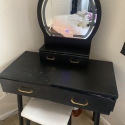 Makeup Vanity With Chair