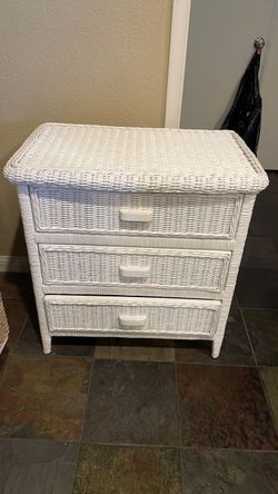 White wicker drawers