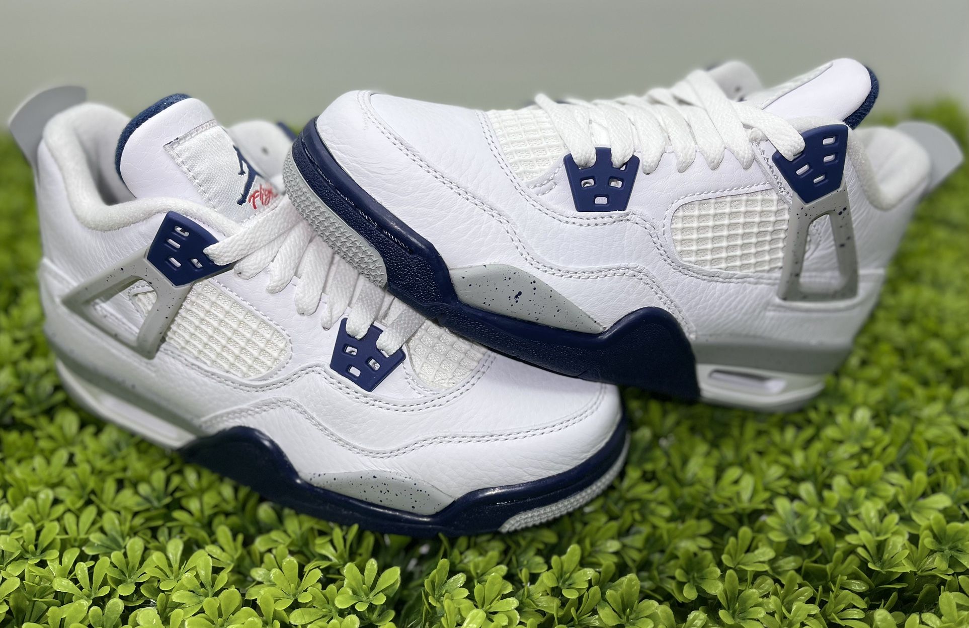 Nike Air Jordan 4 Midnight Navy - Size 3Y
