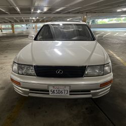 1996 Lexus LS 400