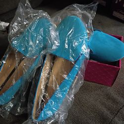 Glaze Aqua Blue Flats  Size 5.5