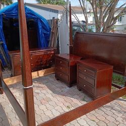 King Bedroom Set