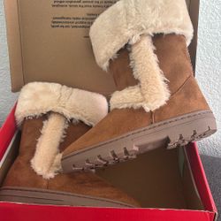 Women’s Winter Boots Size 7