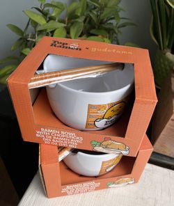 Sanrio "gudetama" lazy egg 20 OZ. Ramen Bowl with Chopsticks