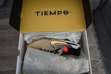 Nike Tienpo Legend 10 Elite (limited Edition) Golden Touch