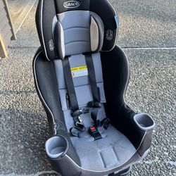 Extend2Fit® Convertible Car Seat