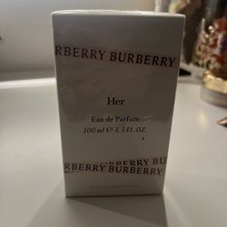 burberry her perfume