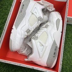 Jordan 4 “White Oreo” Size 12M