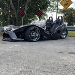 Polaris Slingshot 