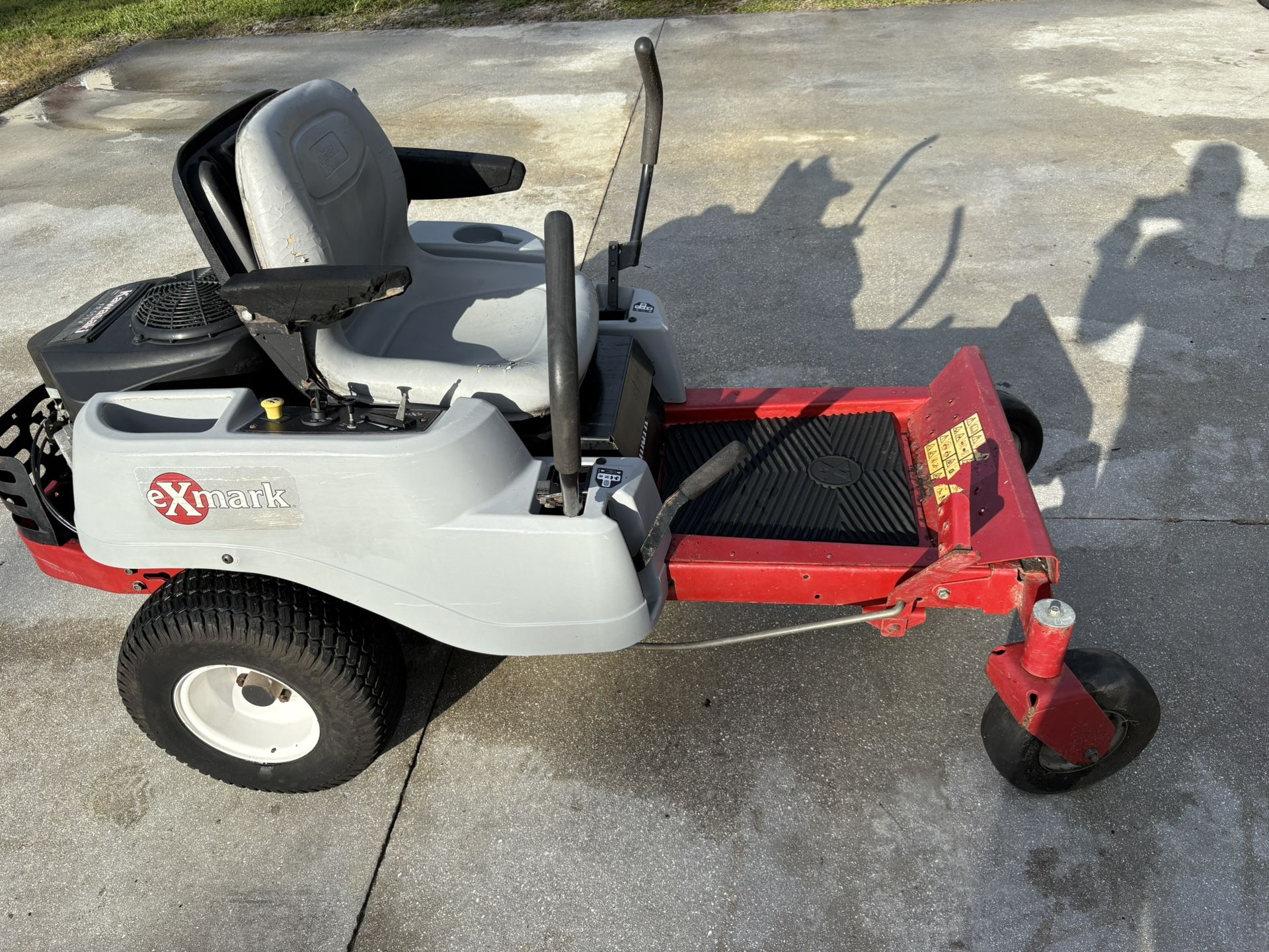 Ex mark Zero Turn Mower (No Deck)