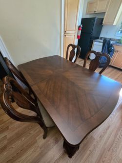 Wood Dining Table with 6 Chairs