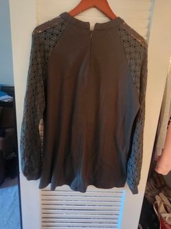 Ladies long sleeve top size large