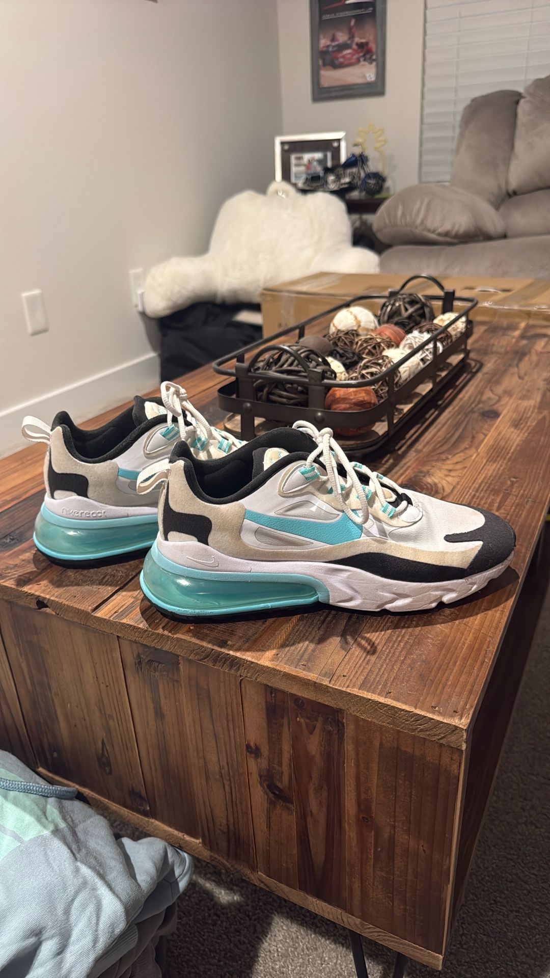 Nike Wmns Air Max 270 React 'Aurora Green'