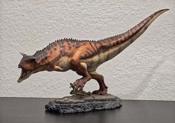Sideshow Collectibles Carnotaurus Statue