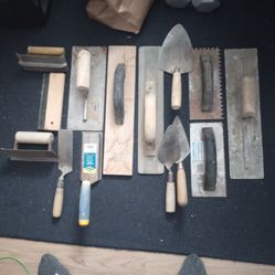 Bundled Concrete Tools accessories