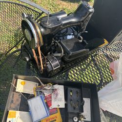 Vintage Sewing Machine 