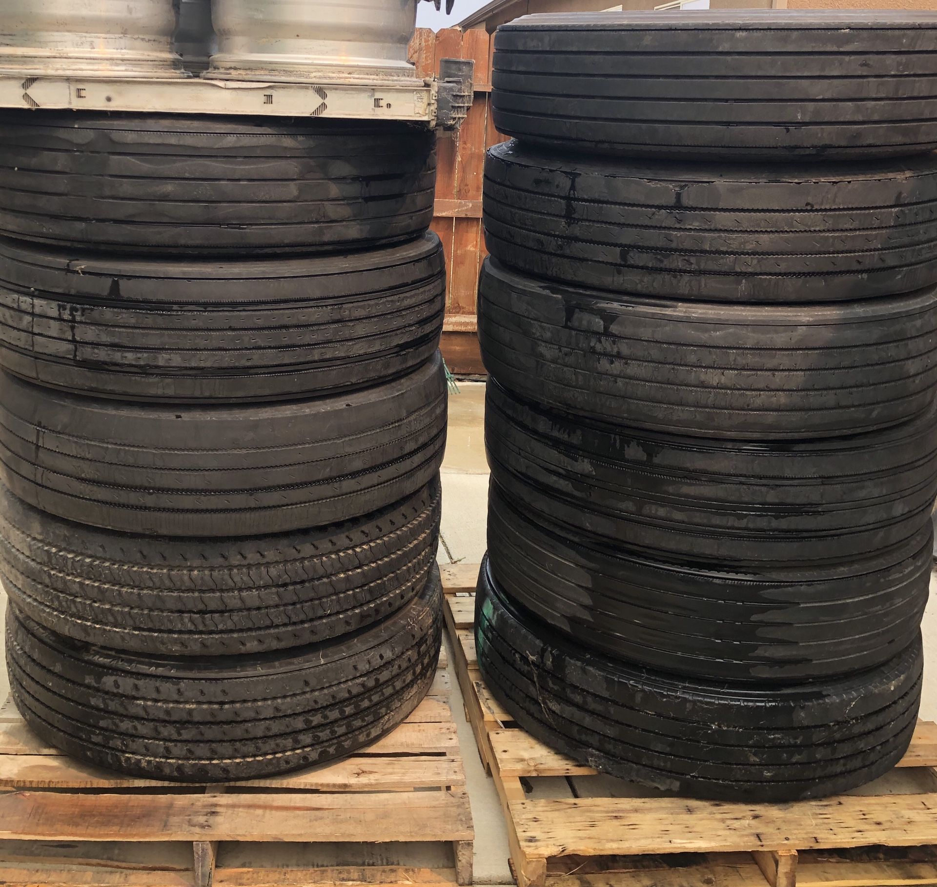 Truck Tires 275/80R22