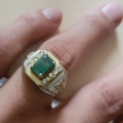 Emerald Ring 