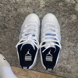 Jordan 11 Low Top White Legend Blues