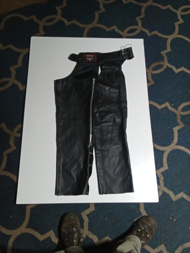 Interstate Leather Chaps Large