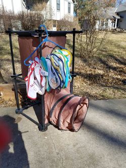 Cat toy, bibs