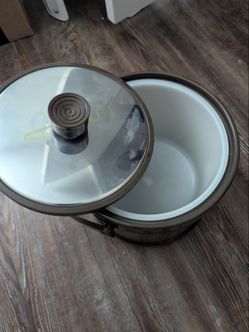 Ice bucket