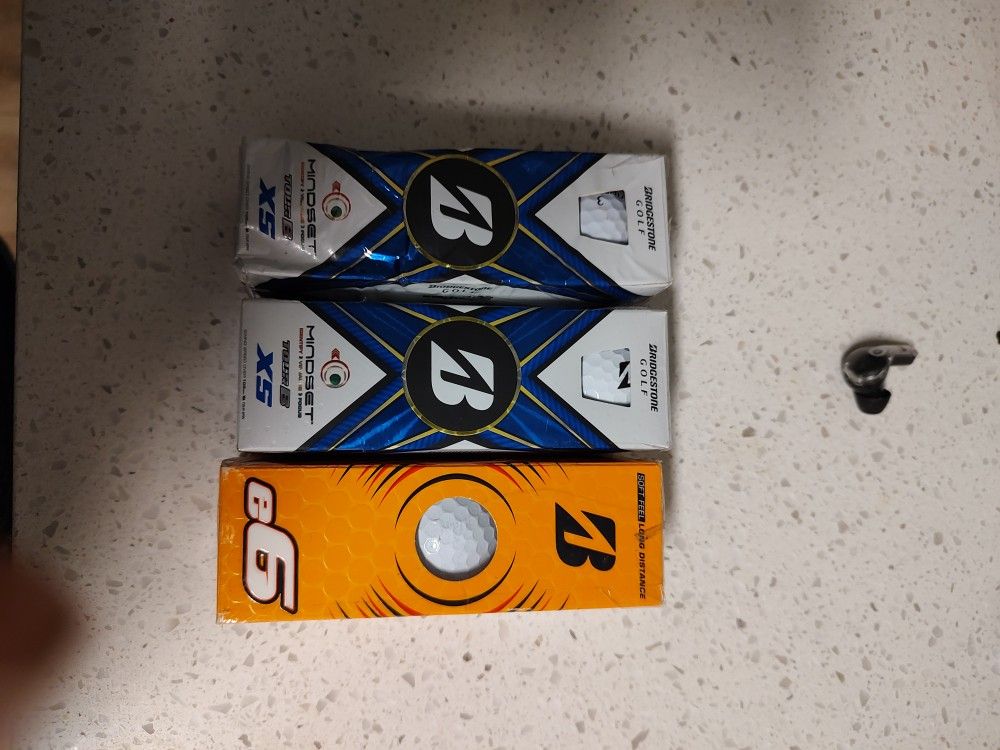 Bridgestone Golf Balls (3 Sleeves)